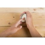 Natuerliches Deodorant Kokosnuss und Limette Anwendung 1