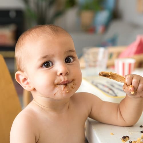 Baby Led Weaning Grundlagen Kind isst