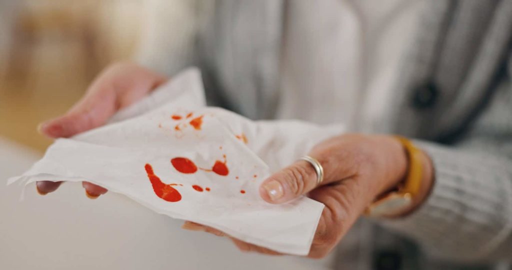 Entfernung von Blutflecken - Tipps und Tricks für hartnäckige Flecken 5 Blutflecken aus der Kleidung entfernen bei Wiladu erfärhst Du wie es gelingt