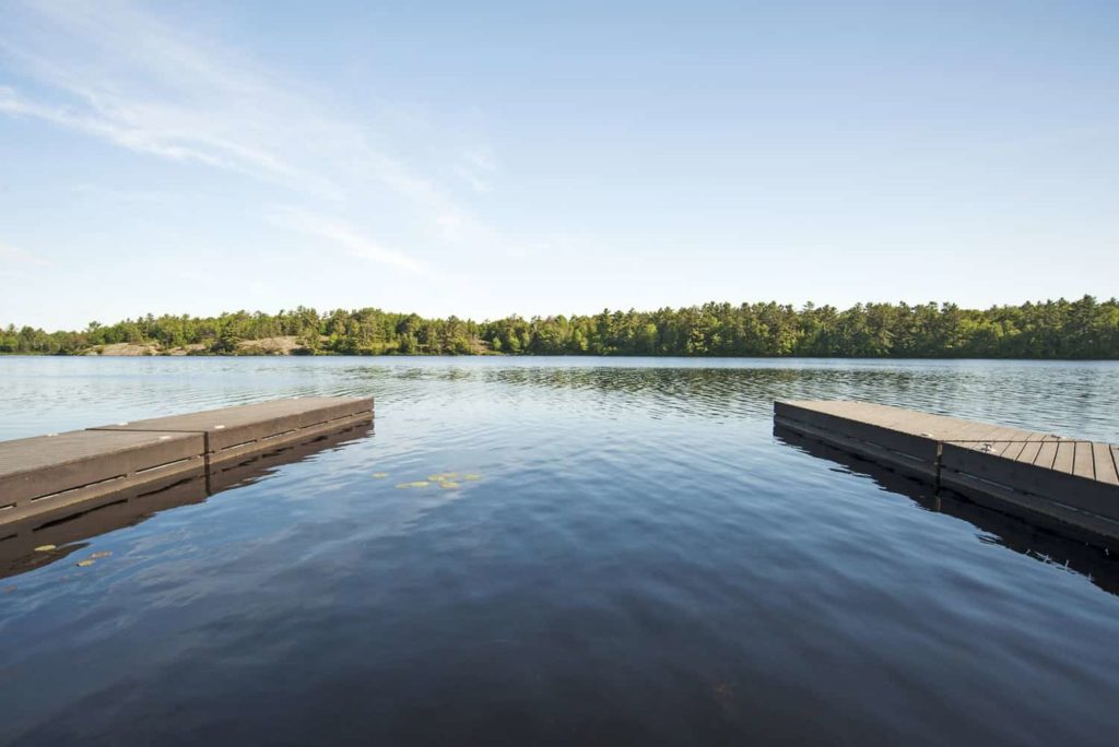 Zerkarien – Symptome, Behandlung und effektiver Schutz vor Badewannenparasiten 3 Bei Zerkarien nur in sicheren Seen baden mehr bei Wiladu