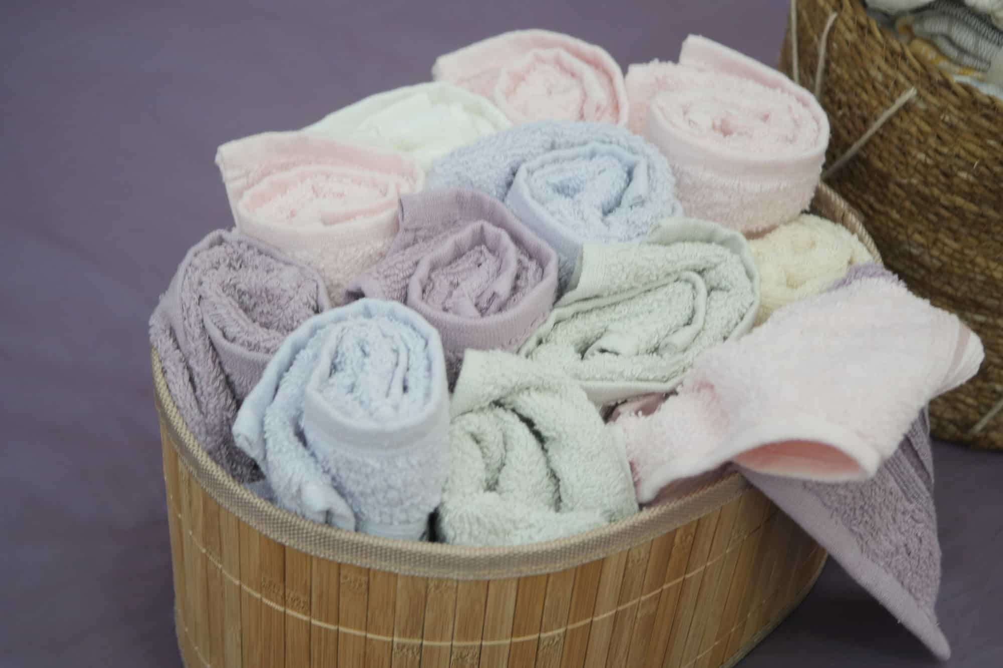 Weicher Baby Waschlappen aus Bio-Baumwolle in verschiedenen Farben